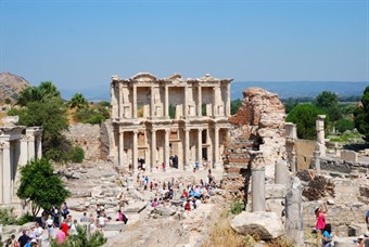 Ephesus Turkey 1421689796Yfo