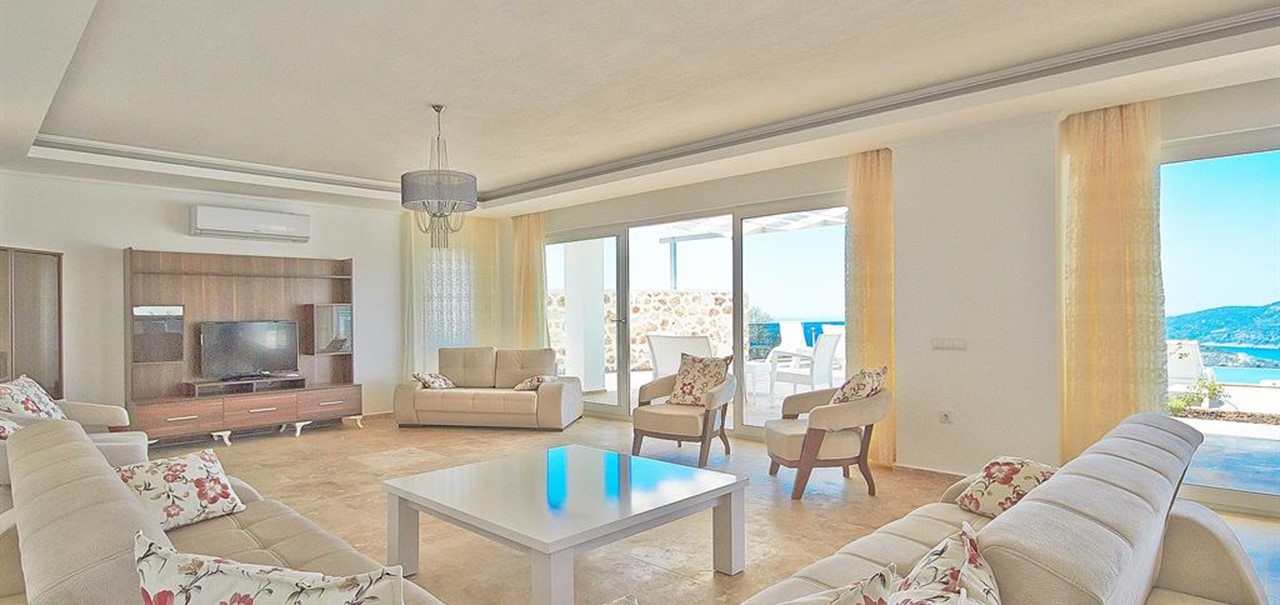 Falcon Exclusive Living Area