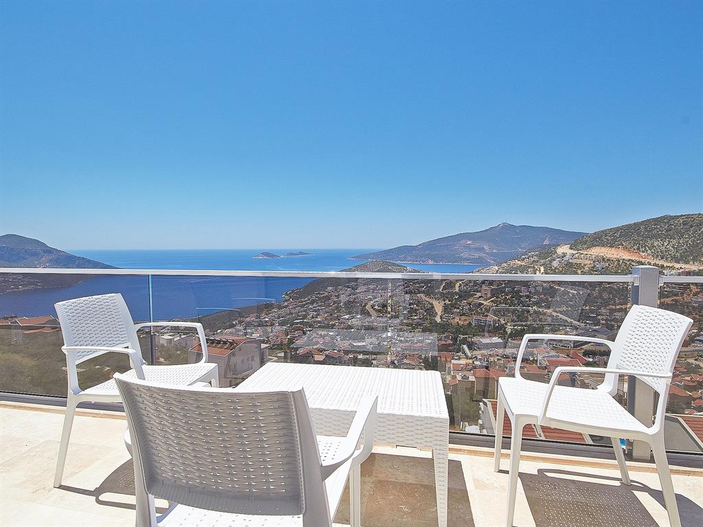 Falcon Exclusive Roof Terrace