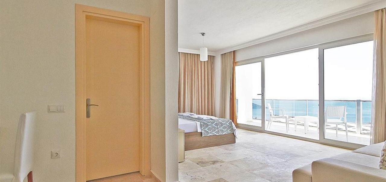 Falcon Exclusive Bedroom