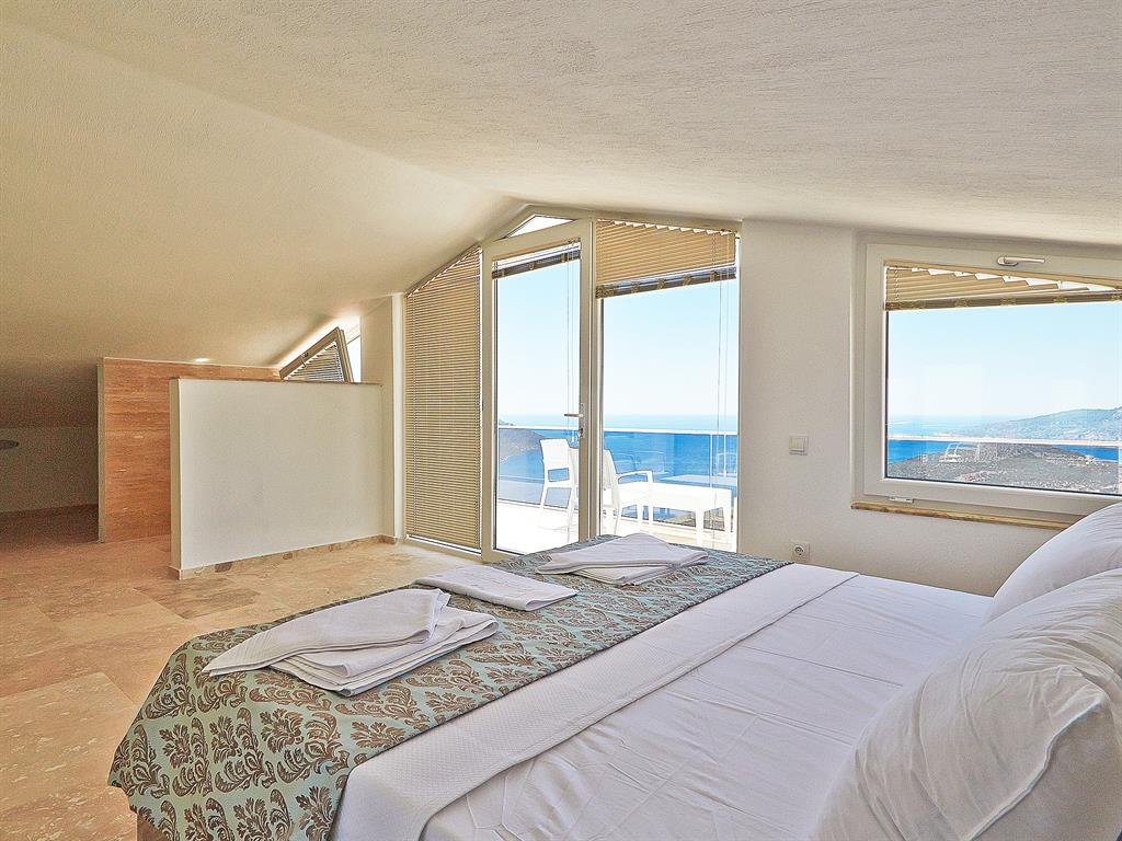 Falcon Exclusive Double Room