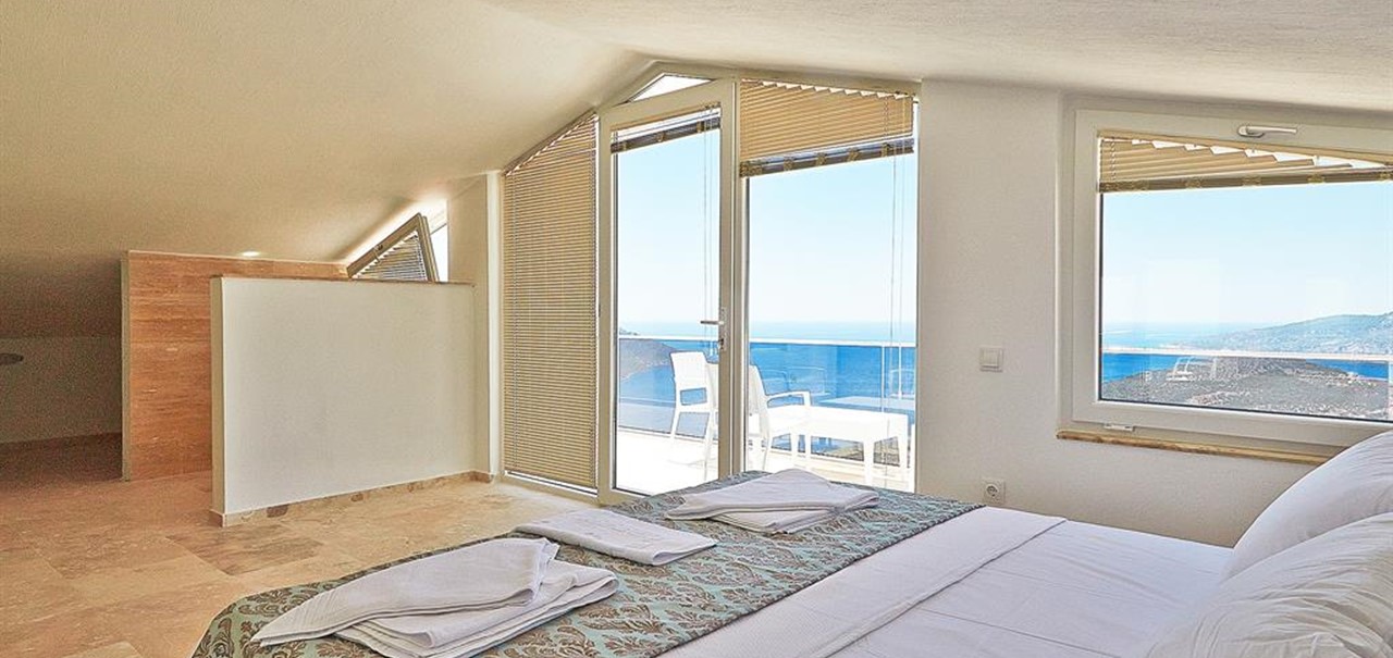 Falcon Exclusive Double Room