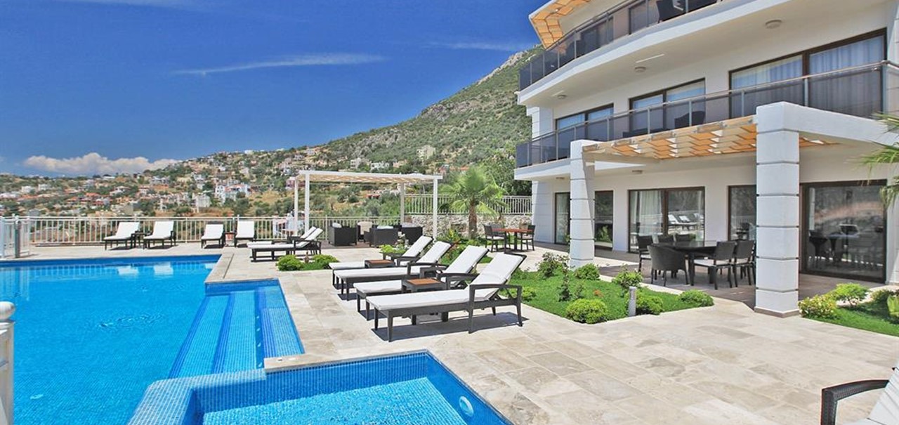Falcon Lodge Pool And Terrace