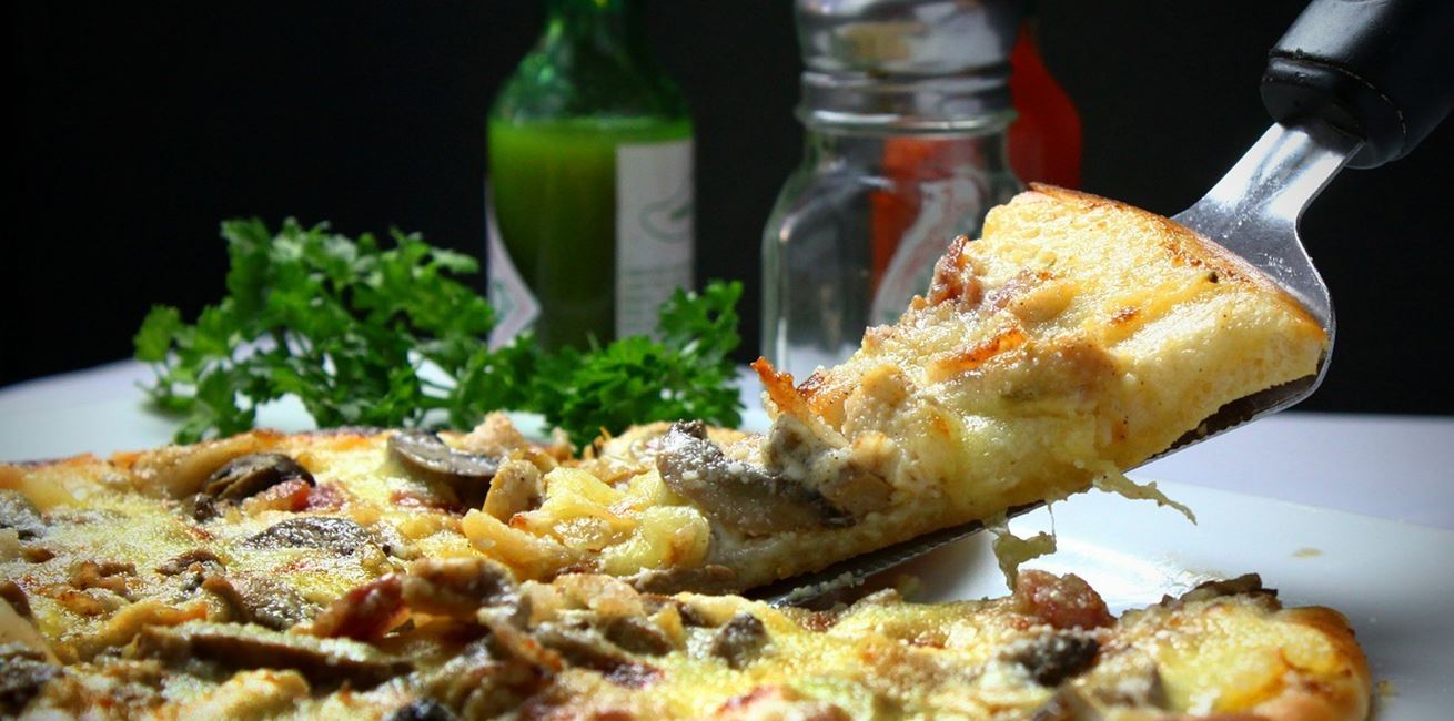 Pizza 329523 1280