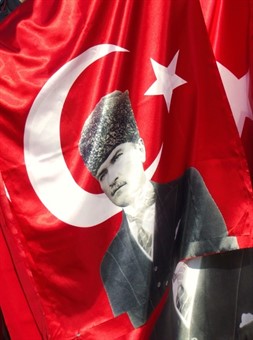 Red Flag Turkey Istanbul Politics History 567339 Pxherecom