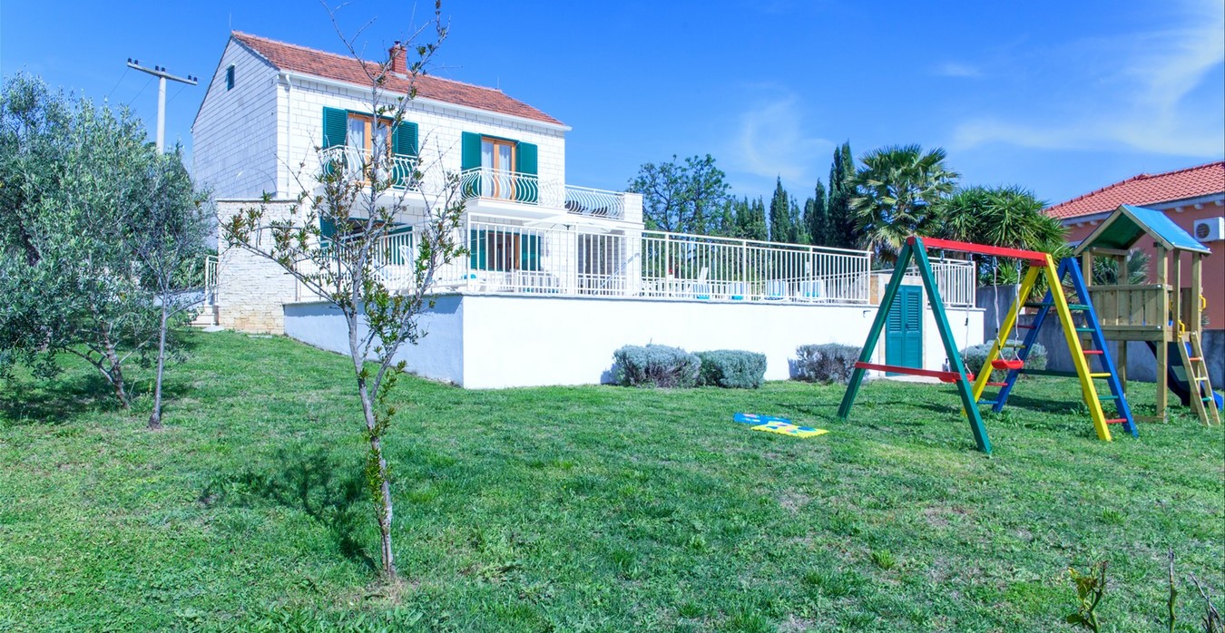 Villa Vjeka Full Garden