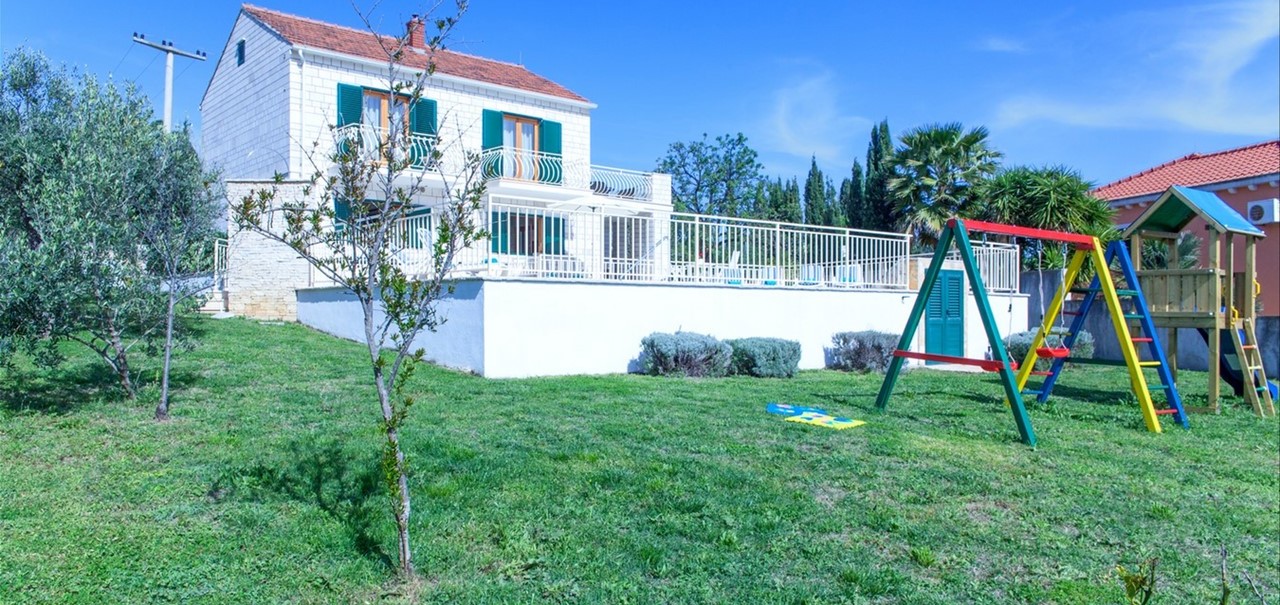 Villa Vjeka Full Garden