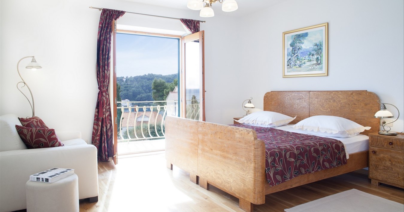 Villa Vjeka Master Bed