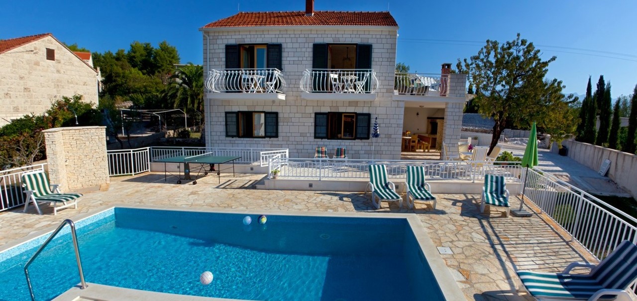 Villa Vjeka Ouside Pool And Villa