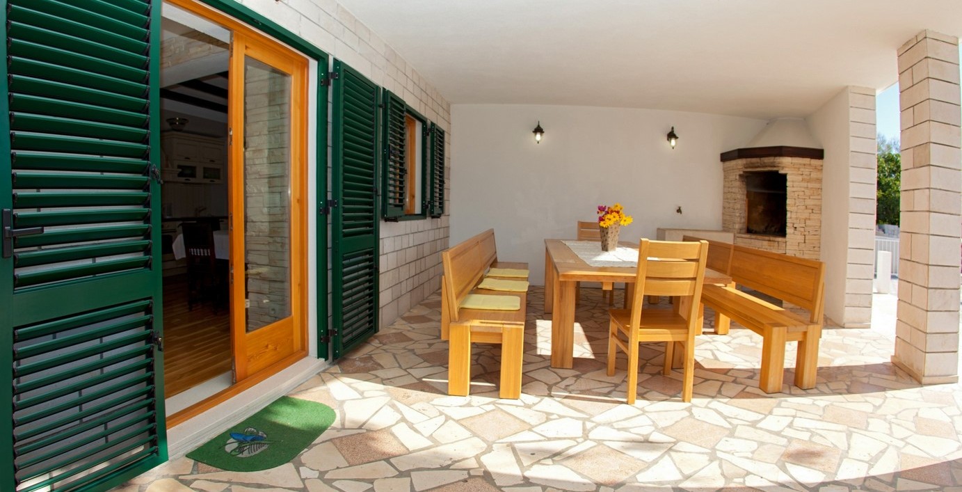 Villa Vjeka Outside Dining