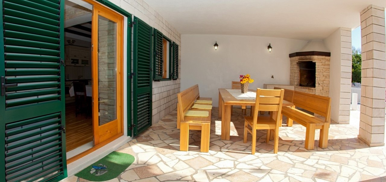 Villa Vjeka Outside Dining