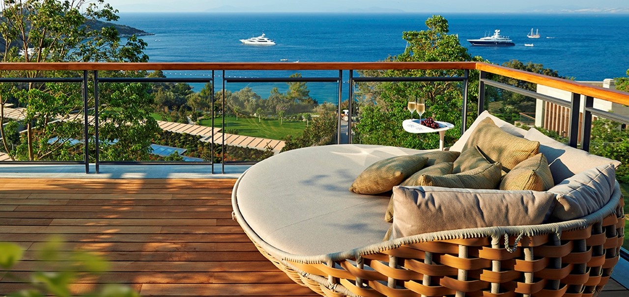 MOBOD Mandarin Villa Master Bedroom Terrace