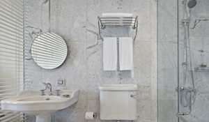 The House Hotel Bosphorus Superior Bosphorus Bath Room