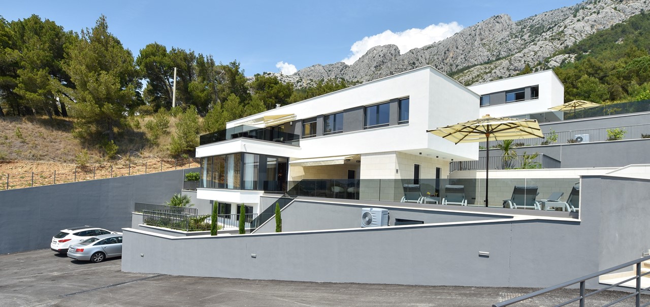 Drive And Front Of Villa