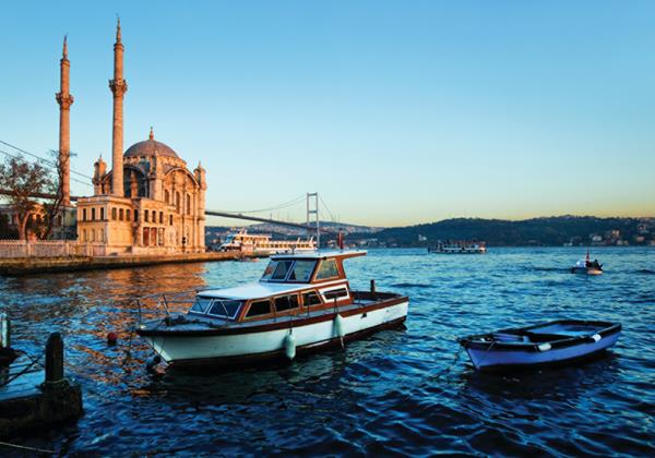 Istanbul Boats
