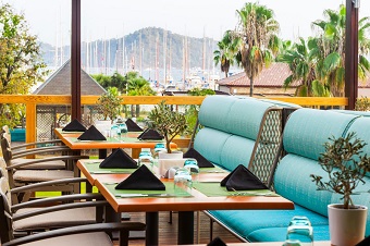 Turquoise Restaurant 4