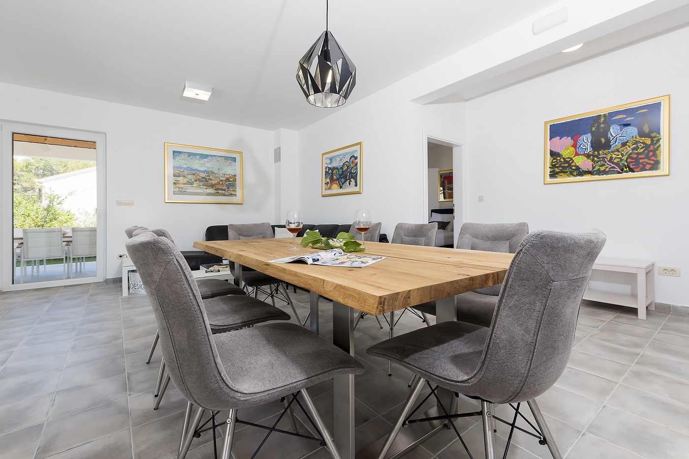 Villa In Milna 12Resized