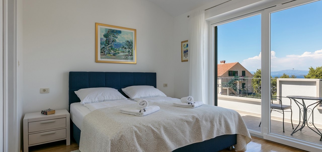 Villa In Milna 24 Resized