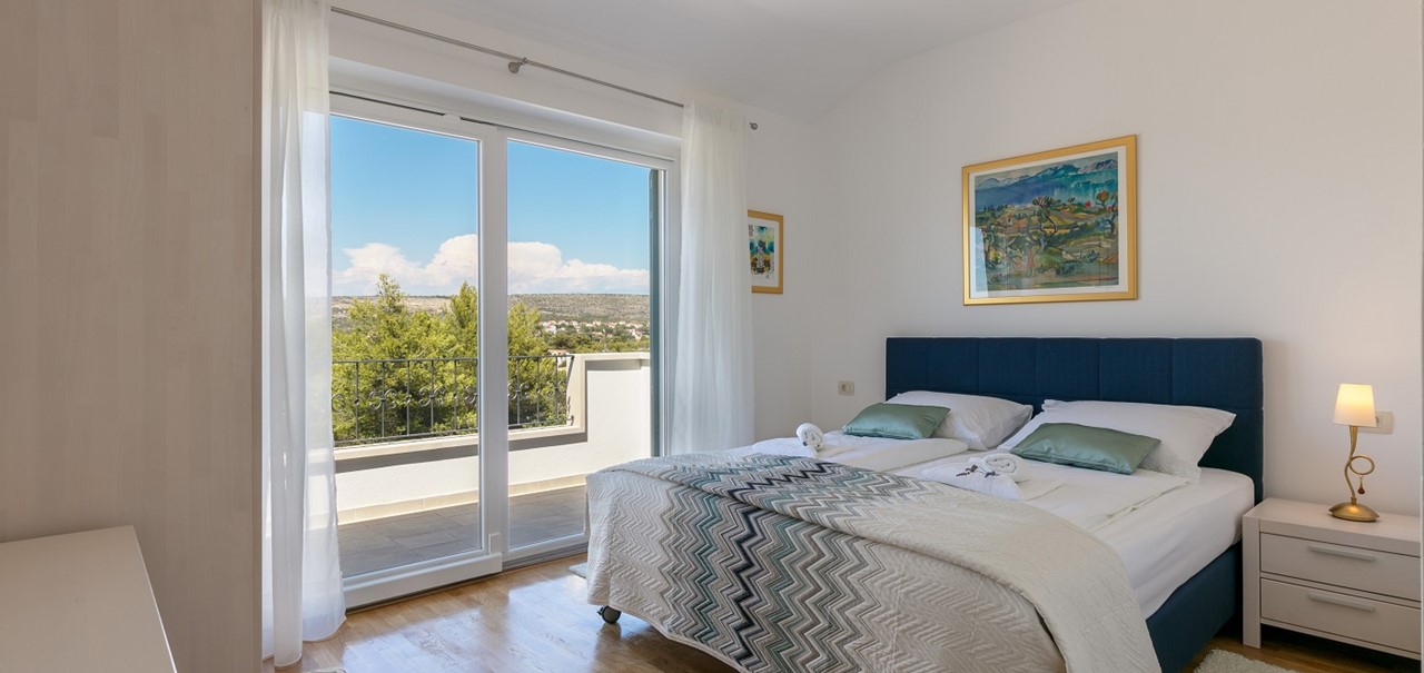 Villa In Milna 29 Resized