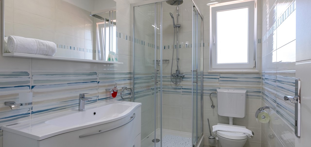 Villa In Milna 32Resized