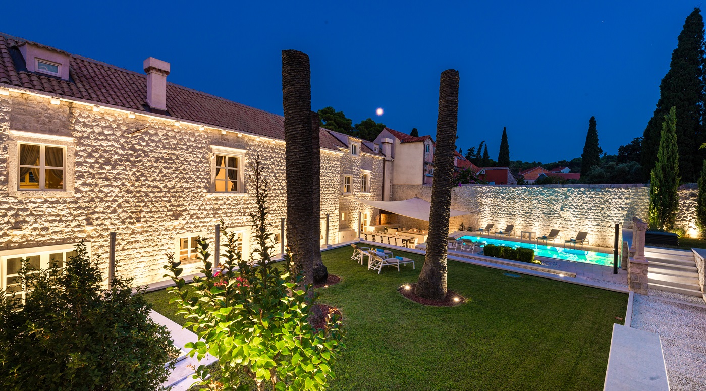 Villa Luciana Outside 17