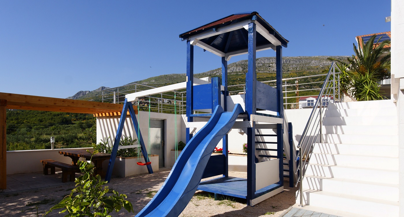 Villa Mermaid Outside 10