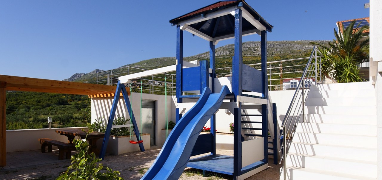 Villa Mermaid Outside 10