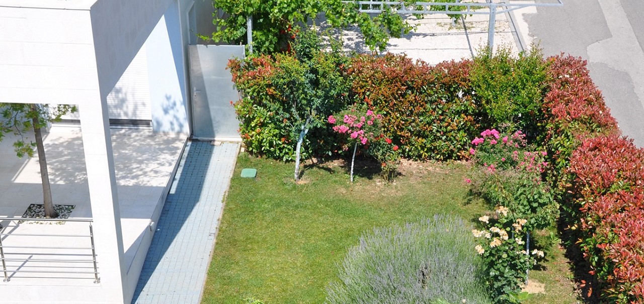 Villa Mermaid Outside 12