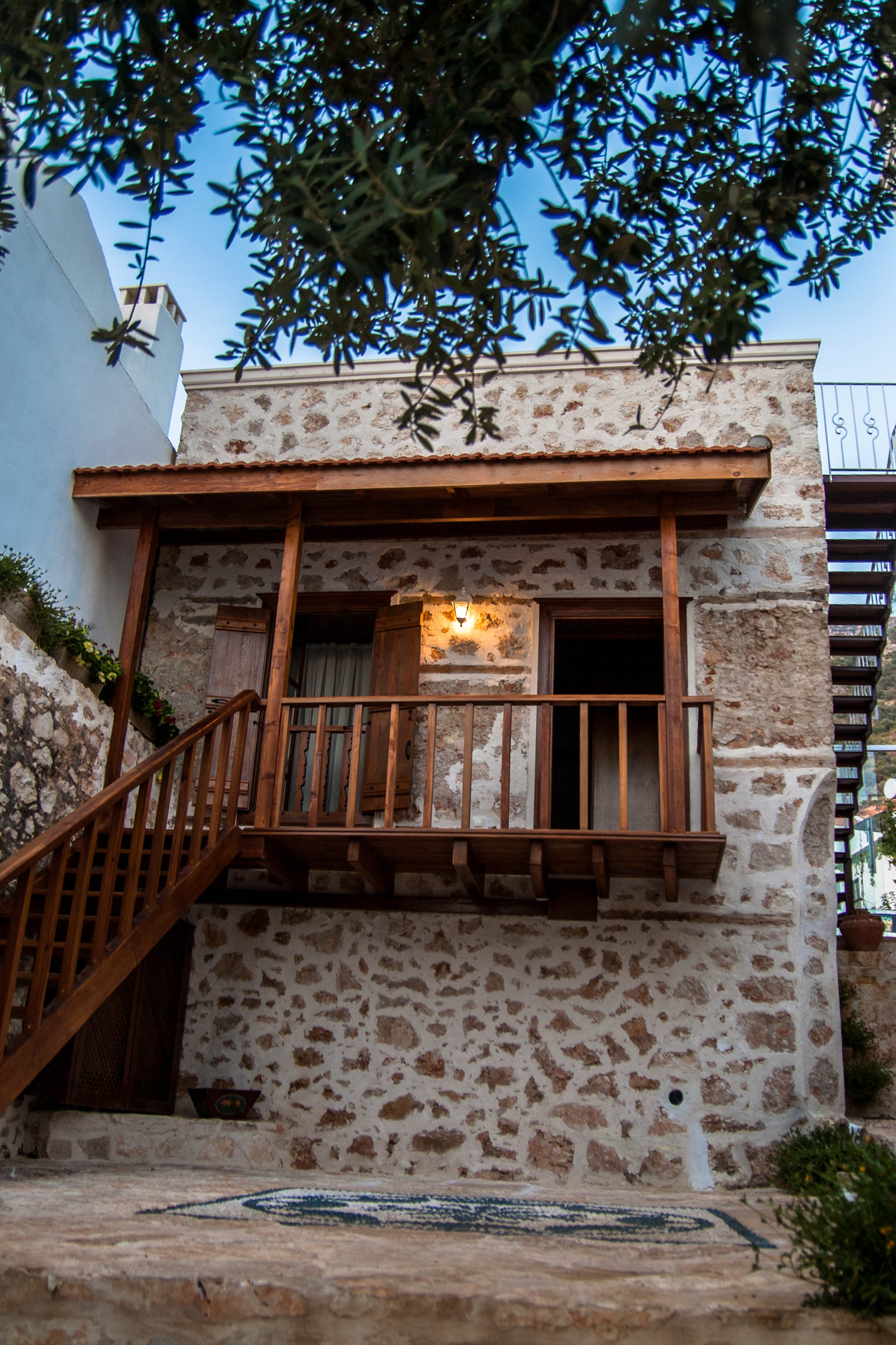 Steps up to the room 1