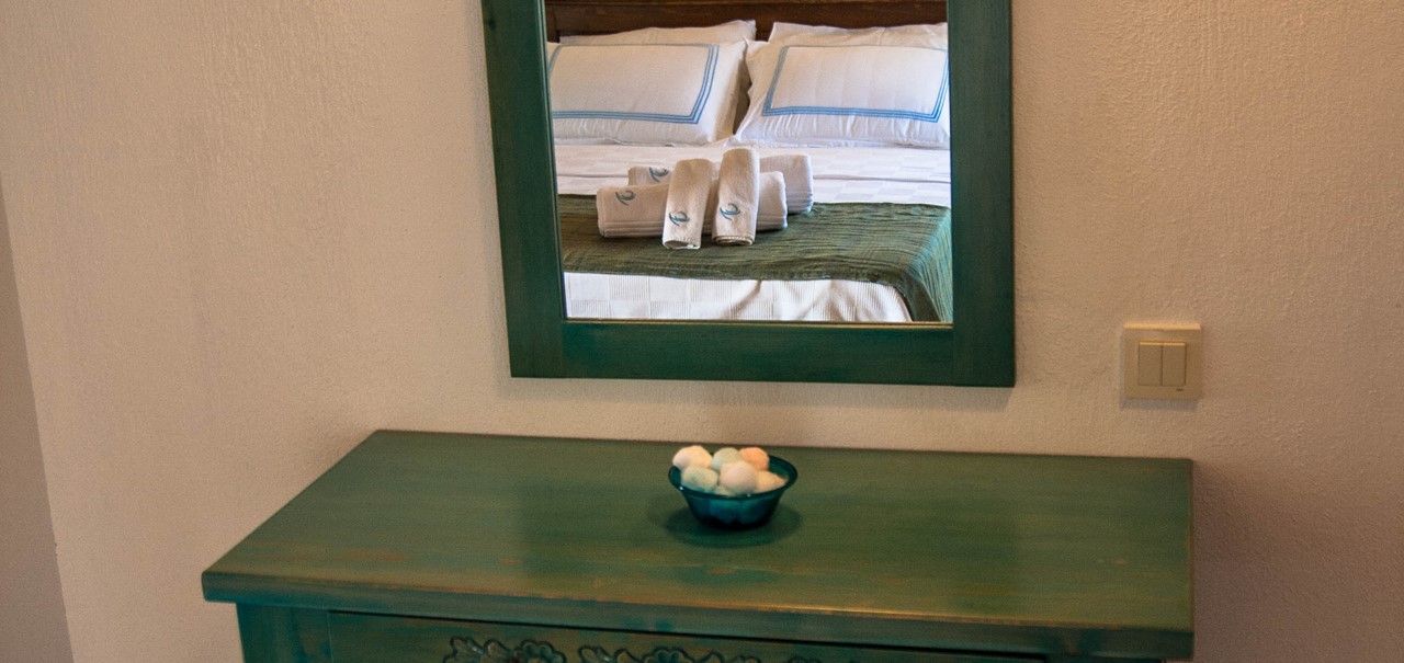 Dressing tables in each room