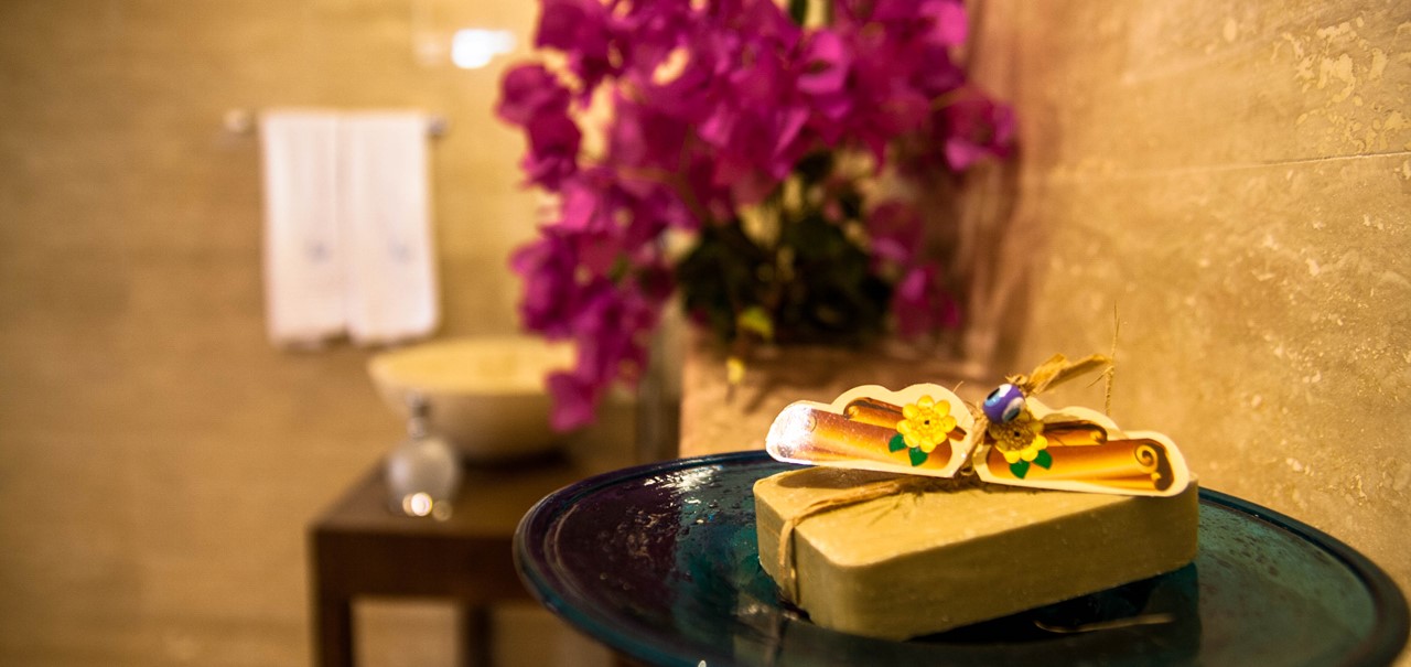 En-suite facilities in each room