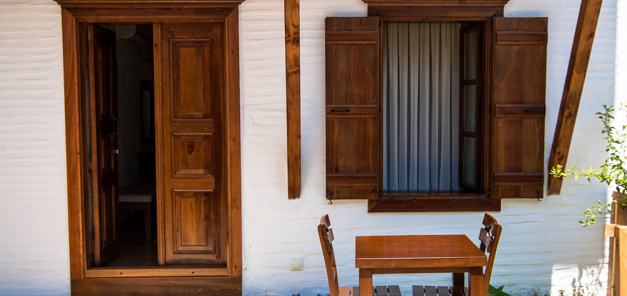 Enjoy breakfast outside your room