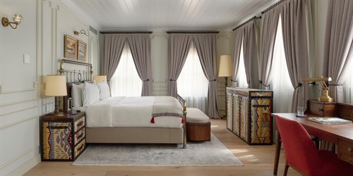Bosphorus Suite Bedroom 8699 A4