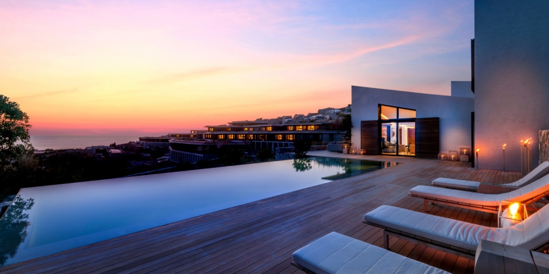 Residence Night View 7308 LARGE