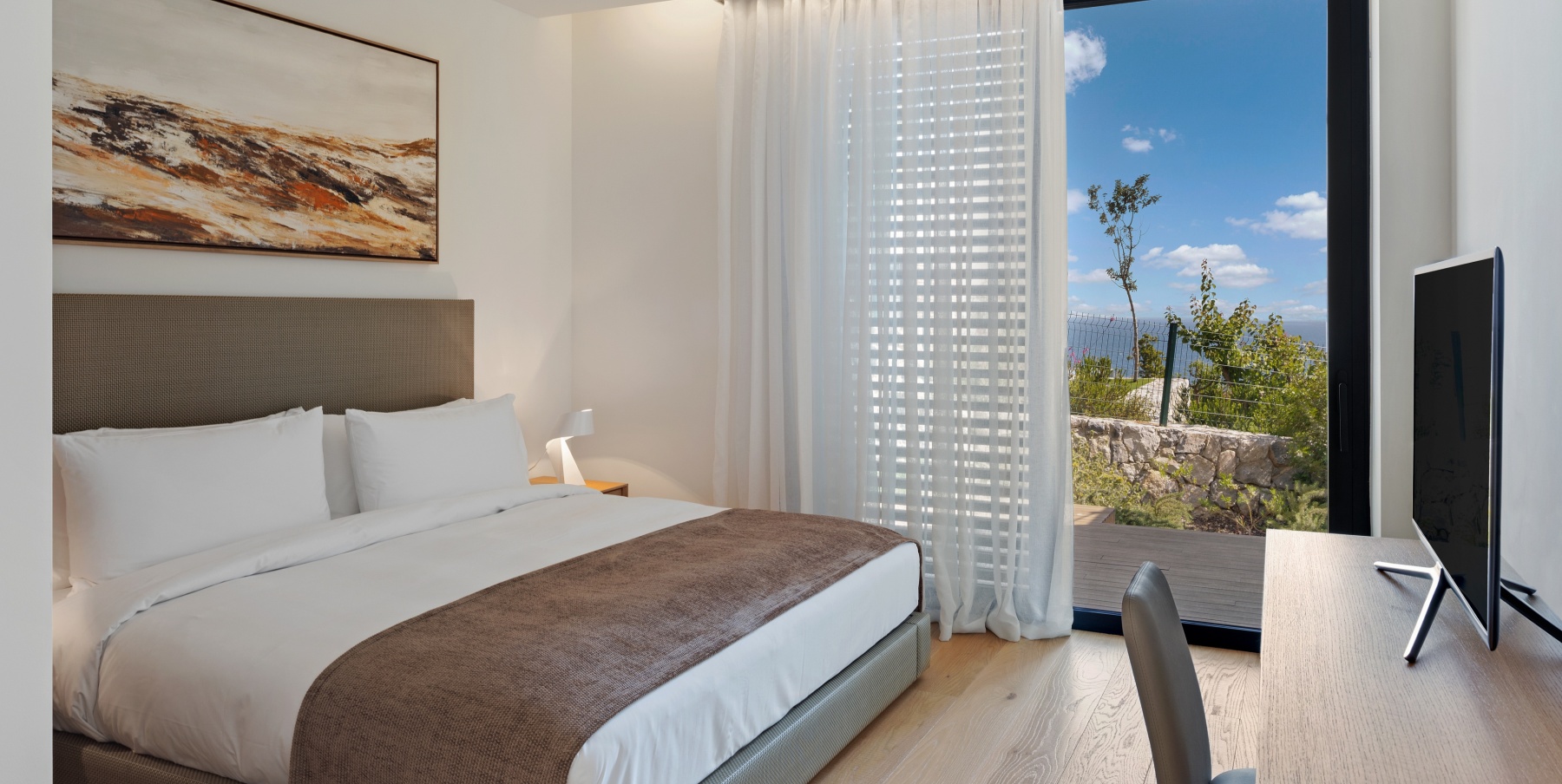 Three Bedroom Residence With Pool Bedroom2 7795 A4