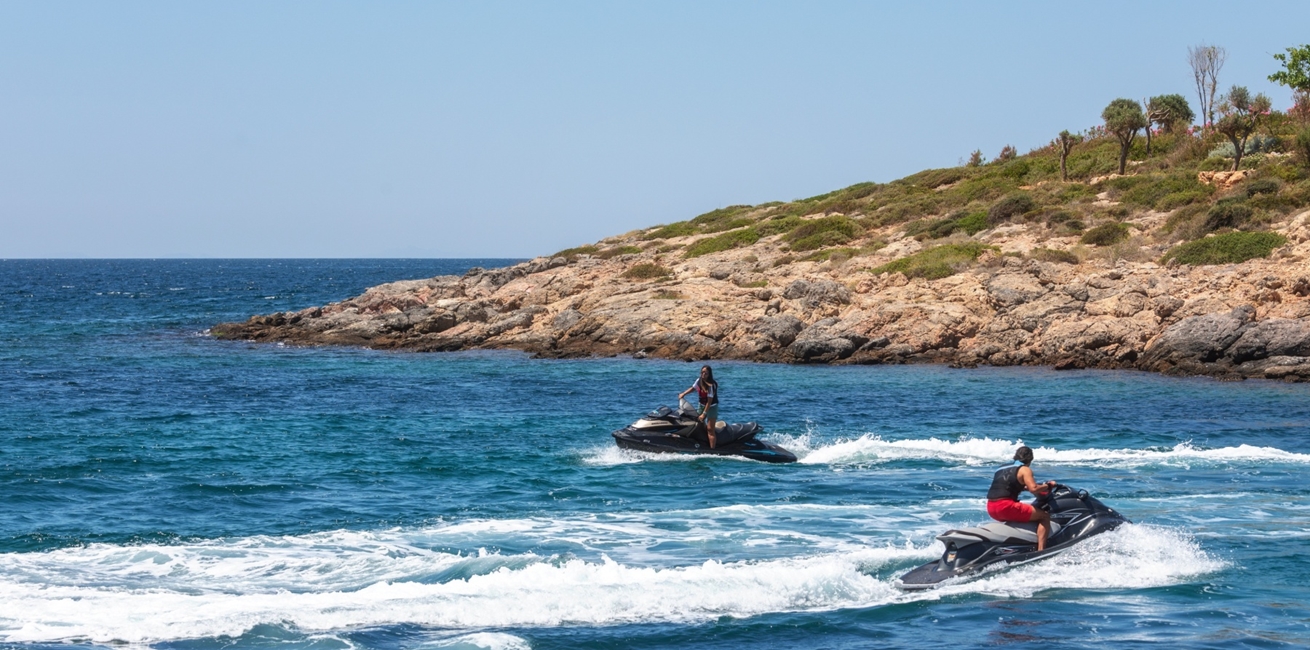 Water Sports Jet Ski Couple 7767 A4