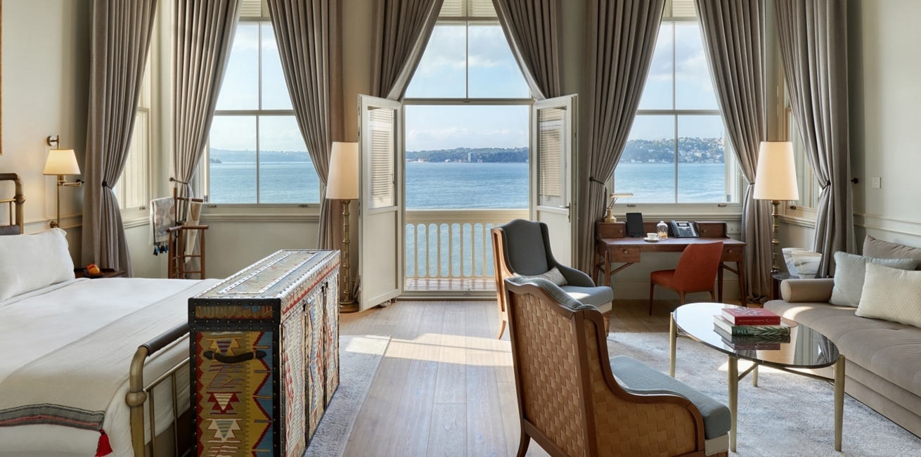 Bosphorus Junior Suite