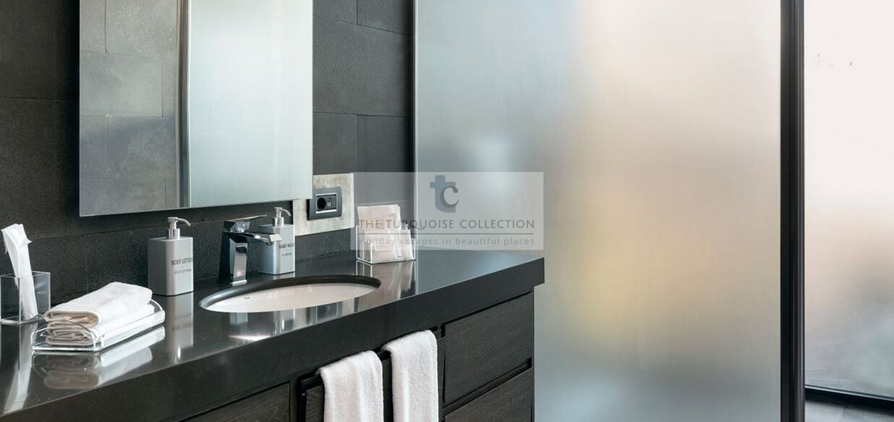 Secluded Bay Presidential Villa Bathroom Copy