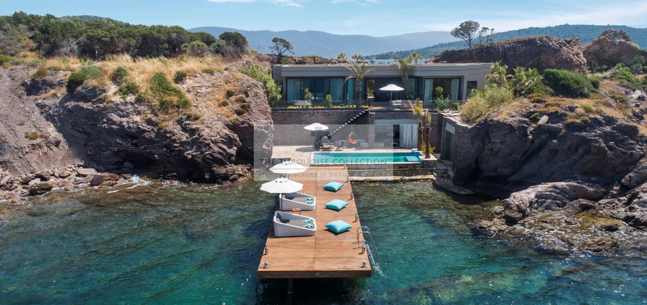 Secluded Bay Presidential Villa General View Copy