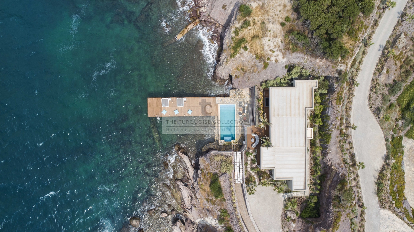 Secluded Bay Presidential Villa Overview 2 Copy