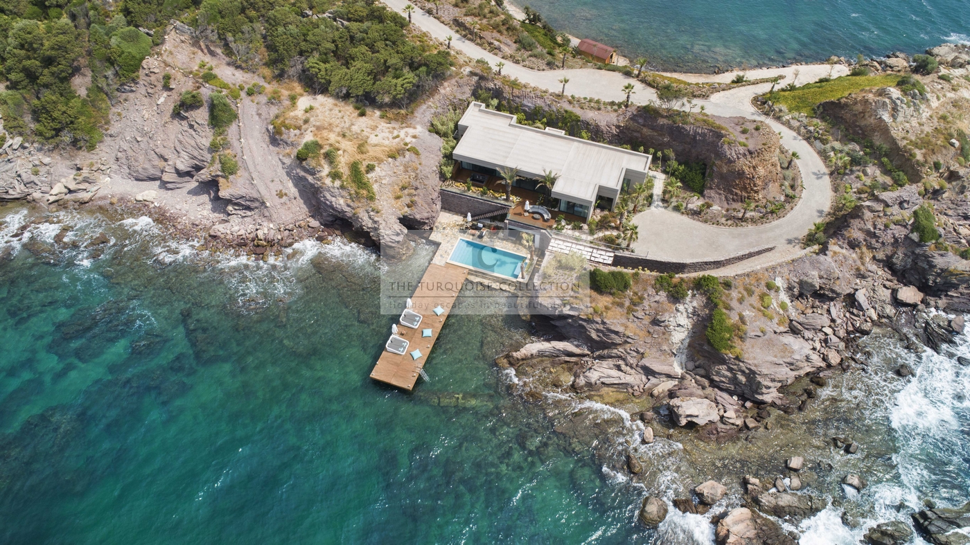 Secluded Bay Presidential Villa Overview Copy