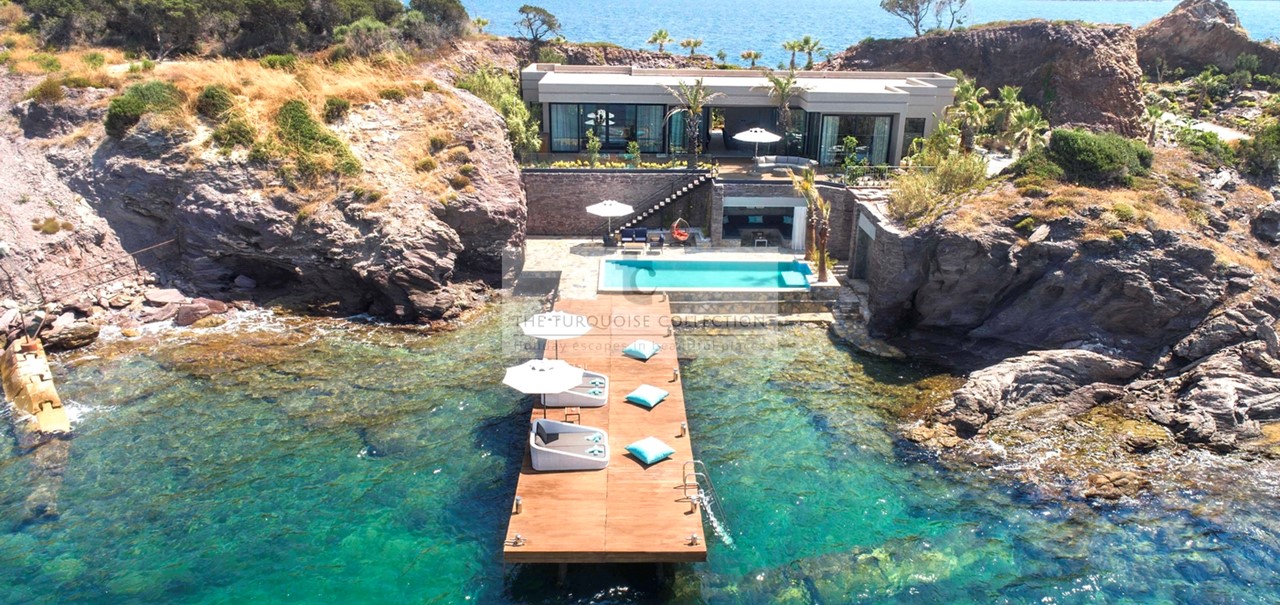 Secluded Bay Presidential Villa Overview1 1 Copy