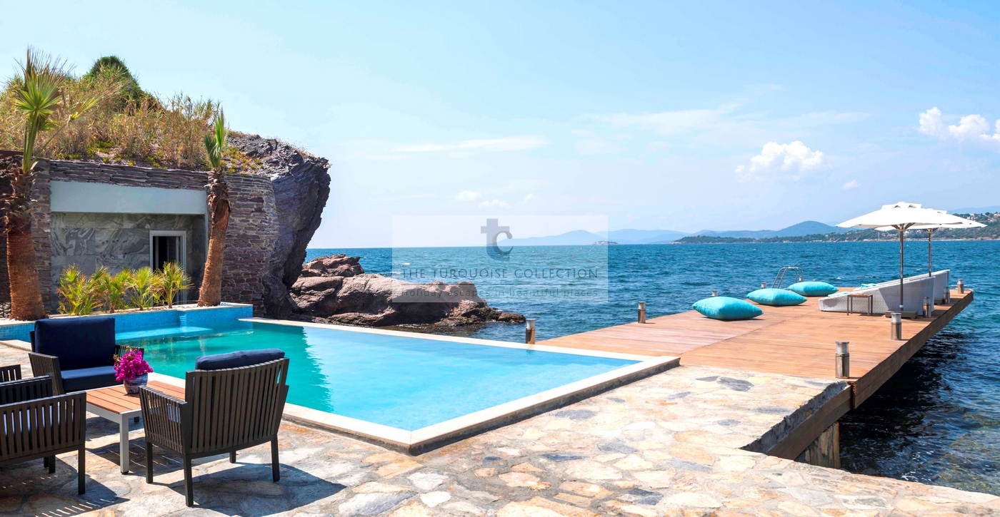 Secluded Bay Presidential Villa Pool2 Copy