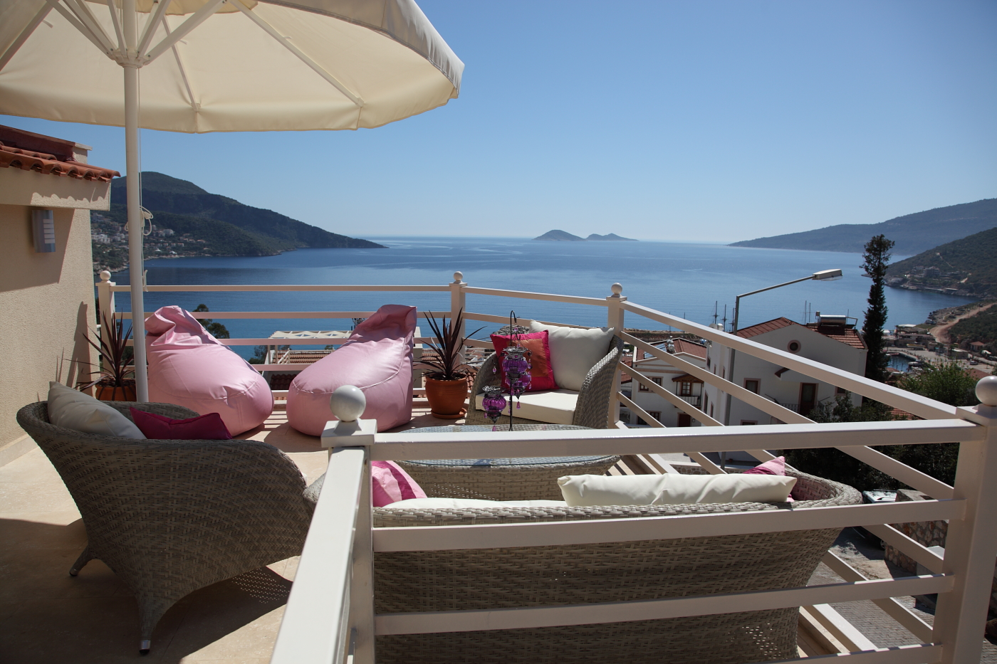 Spacious roof terrace with incredible views