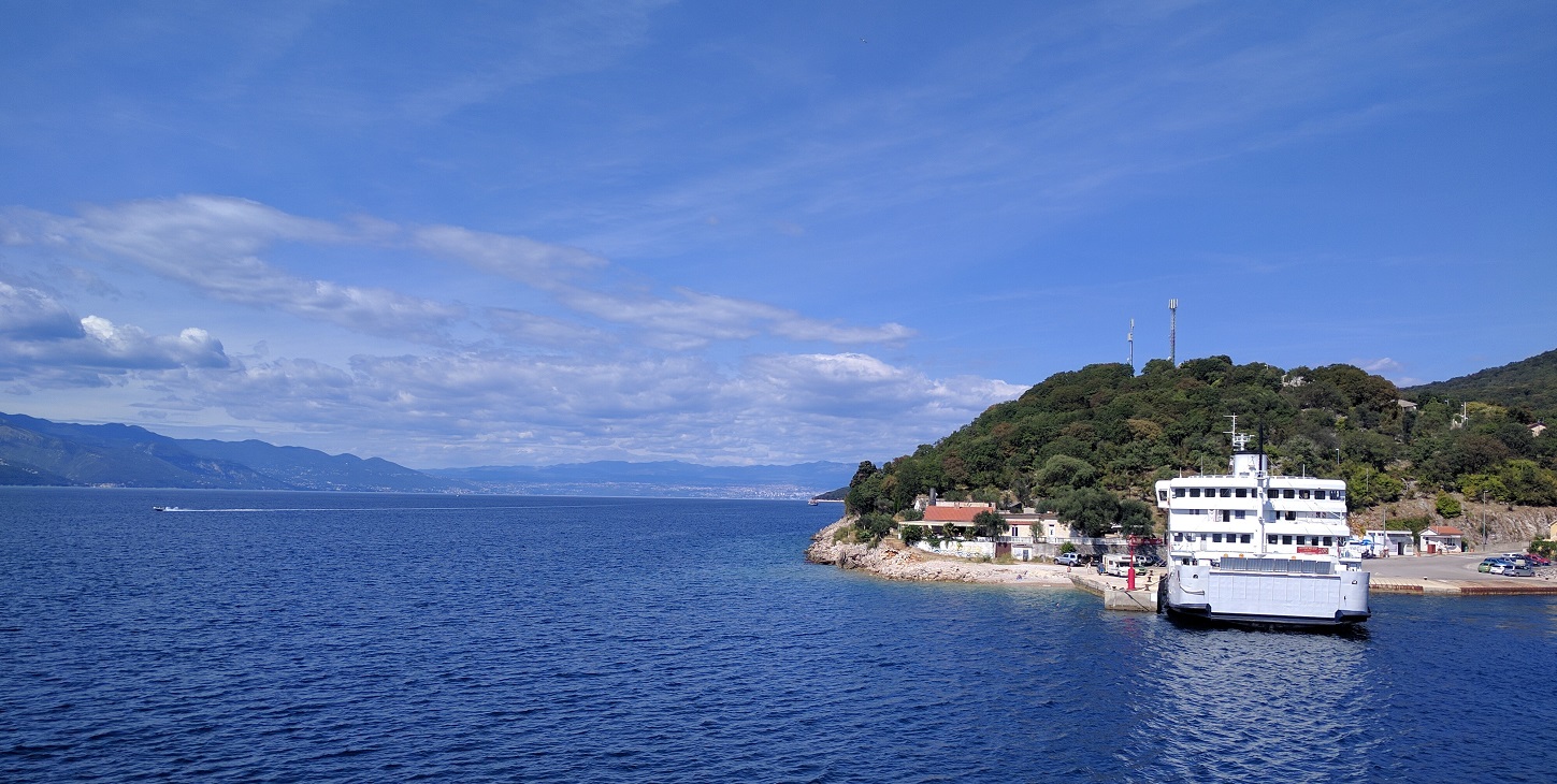 008Croatiaferrypixarbay