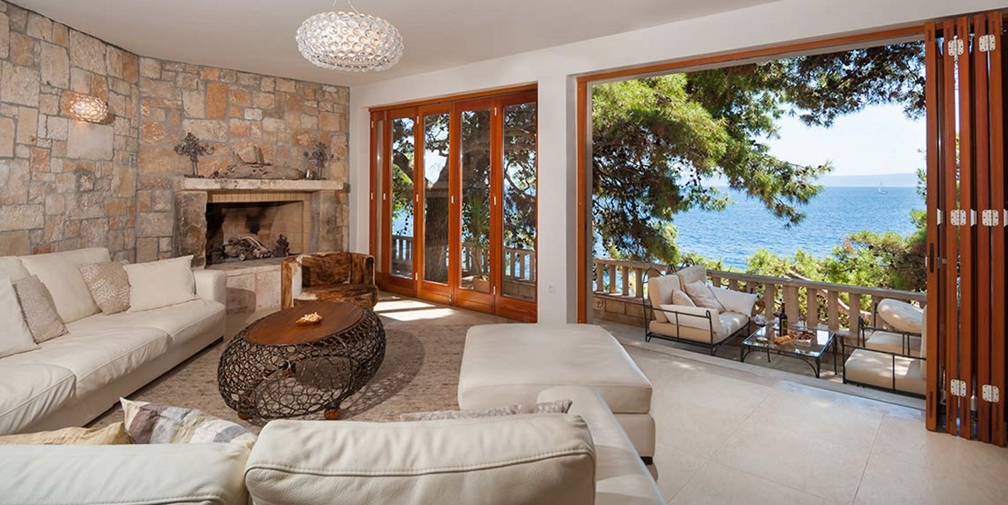 008 Orvas 10 Villa Marija