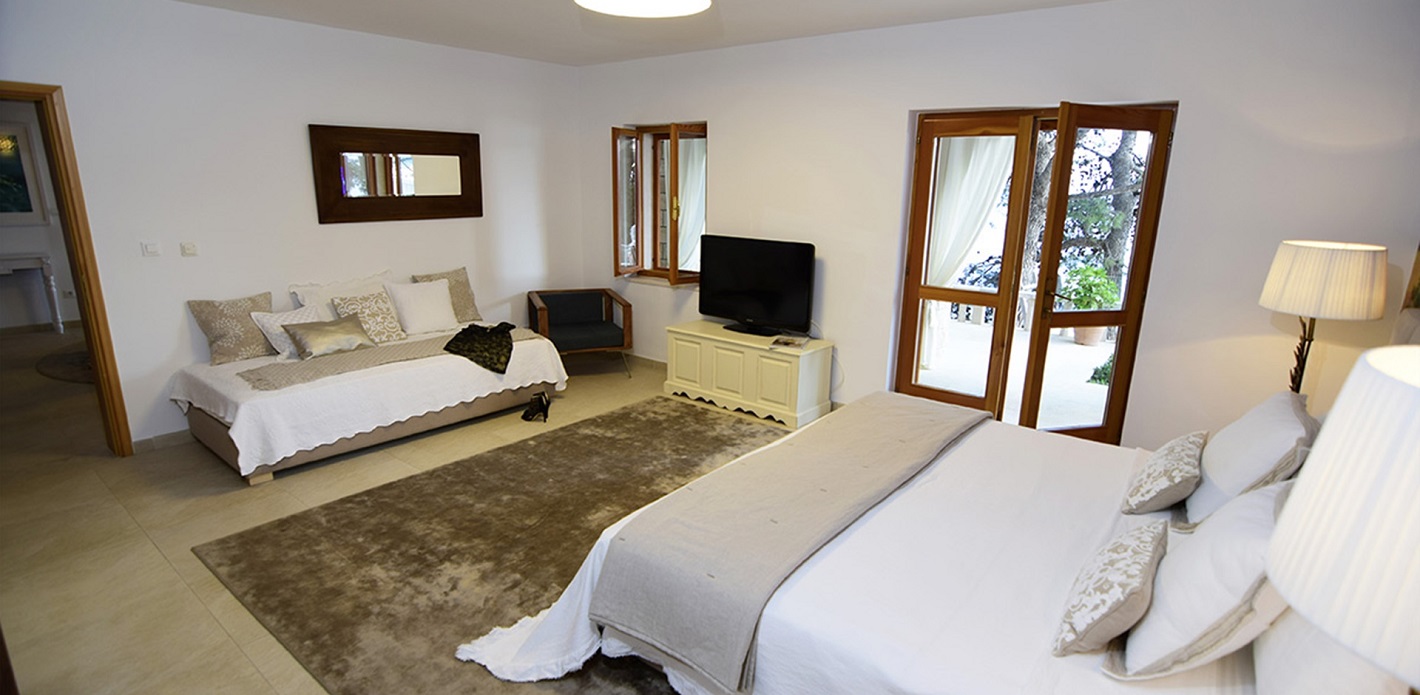 017 Orvas 10 Villa Marija