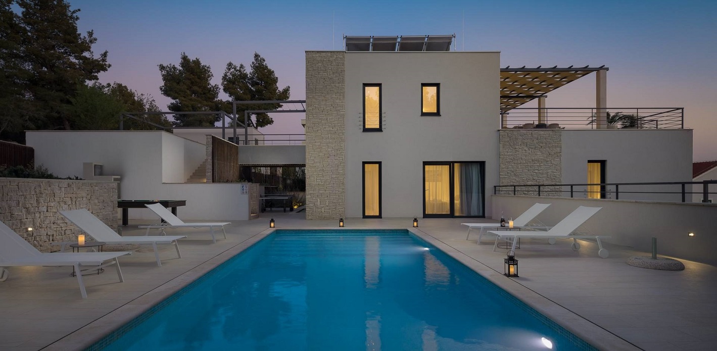 001 Orvas 18 Villa Vesna