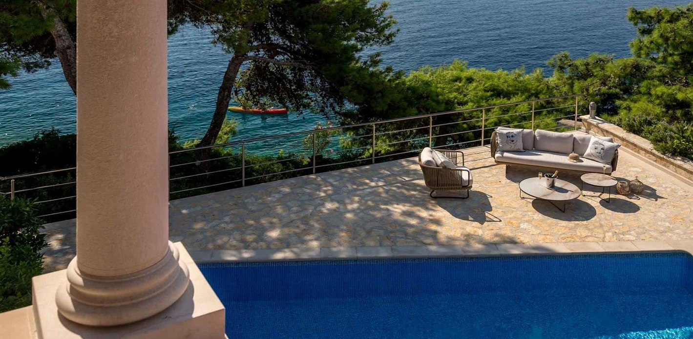 003 Orvas 10 Villa Zora