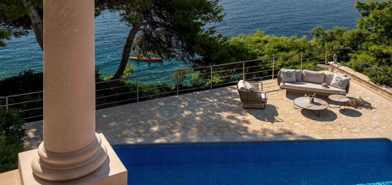 003 Orvas 10 Villa Zora